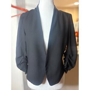 Rachel Zoe Open Front Black crepe blazer with ruched sleeve Size XS 00-2